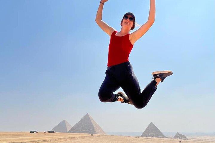 Private Tour Giza Pyramids Sphinx with Professional Photographer