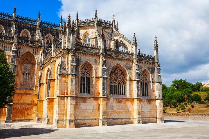 Fatima, Batalha, Nazaré & Óbidos Private Luxury Tour