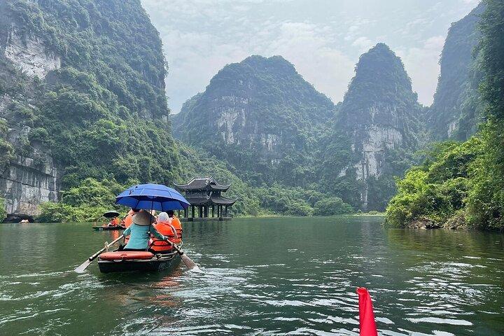 Ninh Binh Private Tour: Hoa Lu Trang An 1 Day Tour from Hanoi