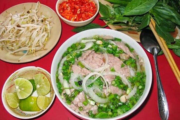 Private OR Group Hanoi Old Quarter Street Food Walking Tour