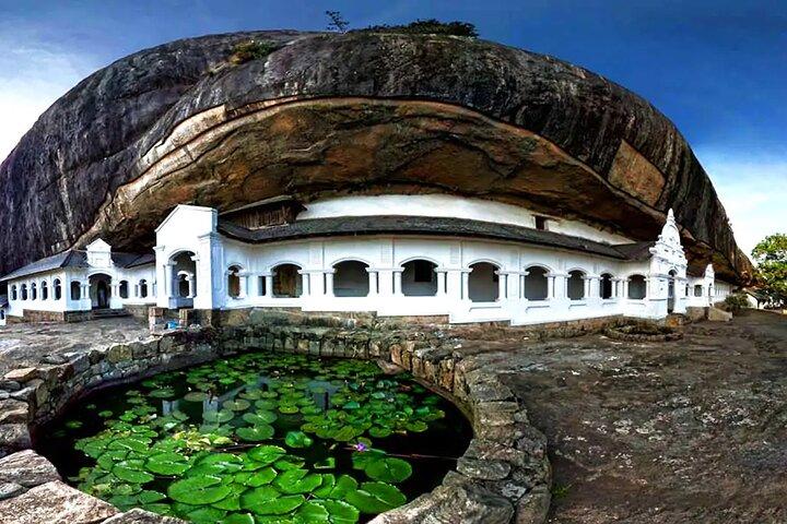 All Inclusive Sigiriya and Dambulla Day Tour from Colombo