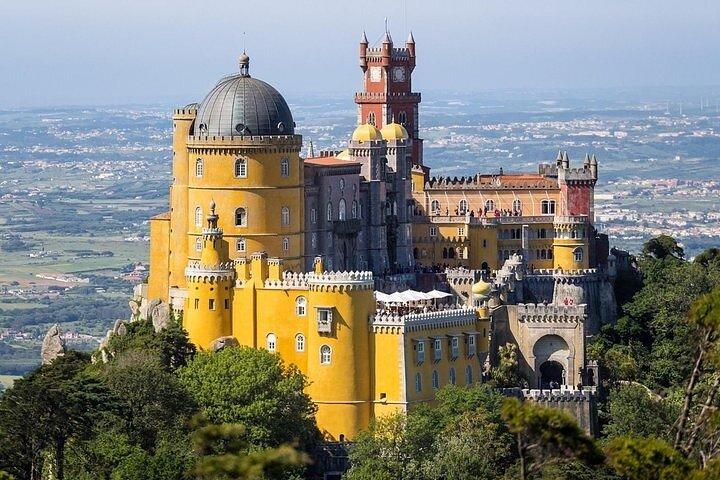 Private Tour Sintra Roca Cascais Palácio da Pena Castelo Mouros