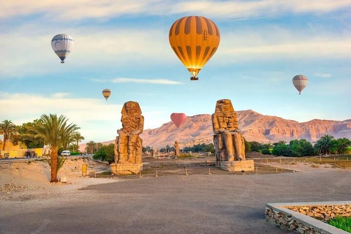 2-Night Nile Cruise to Aswan from Luxor with Hot Air Balloon ride