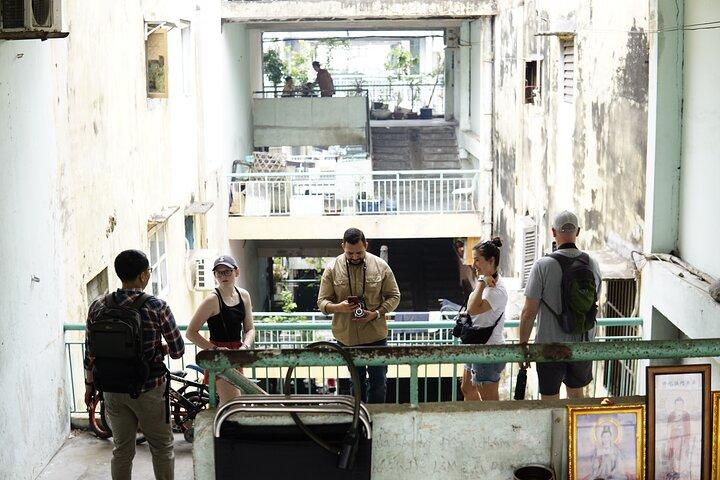 Using Medium Format film camera to discover Saigon