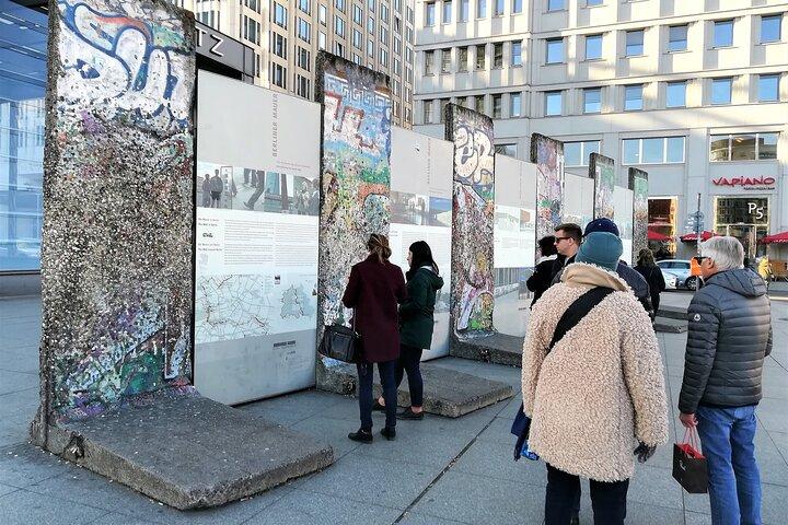 Berlin-Highlights-and-Rickshaw with Guide (Din EN 15565)