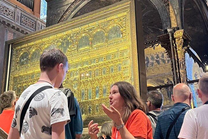Saint Mark's Basilica guided tour with an architect