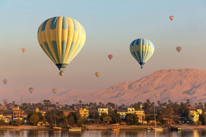 Luxurious Sunrise Hot Air Balloon Experiences in Luxor