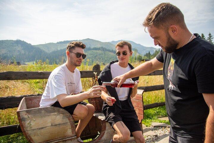 Krakow: Zakopane Tour with Cable Car, Cheese & Vodka Tasting