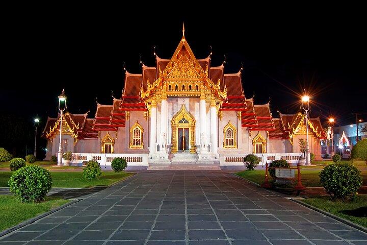 Explore Culture of Bangkok with Private Guide and Driver