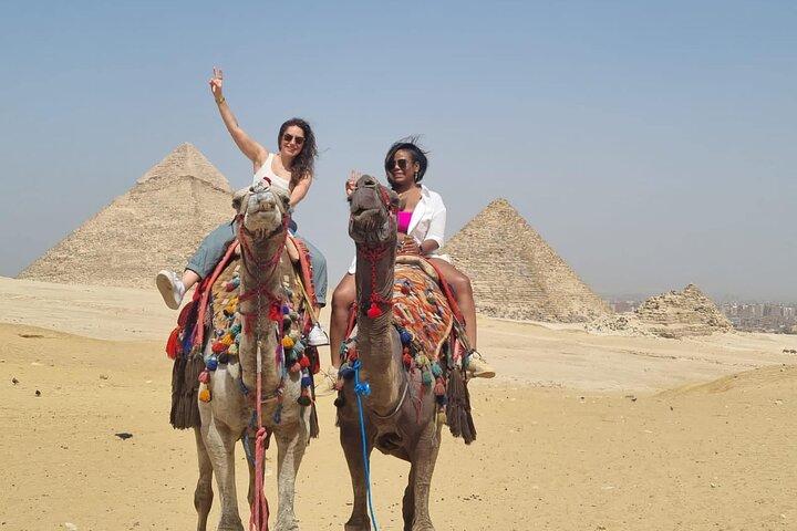 Private Tour Giza Pyramids Sphinx with Professional Photographer