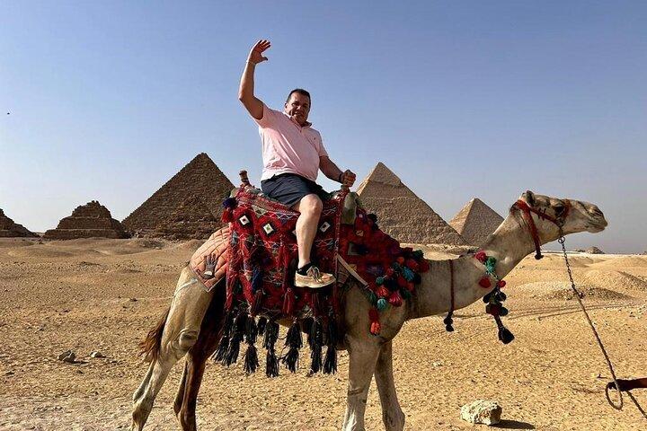 Private Tour to Giza Pyramids and Sphinx