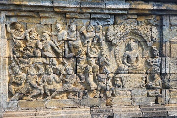 Yogyakarta: Borobudur (Guarantee Climb-up) & Prambanan
