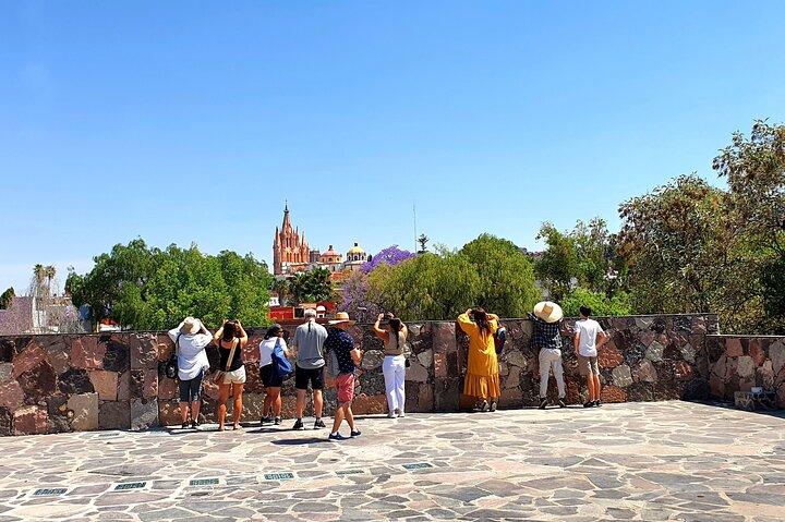 Recorrido Histórico a Pie: Descubre y Explora San Miguel (ES/EN)