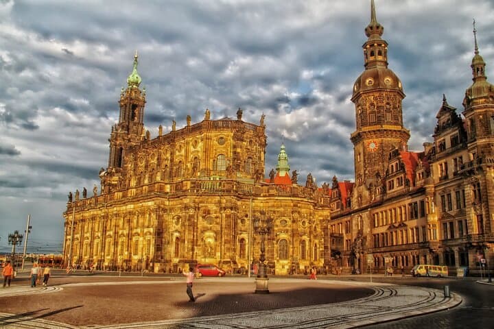 Private Tour Berlin - Dresden with English Speaking Driver