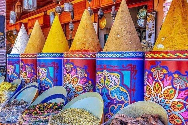 Visit of the Souks and Historical Monuments of Marrakech