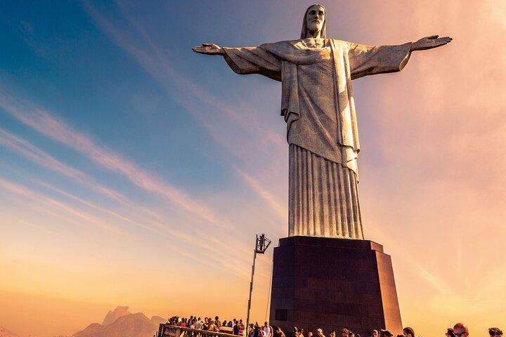 Tour 1 day in Rio de Janeiro with Buffet Lunch!