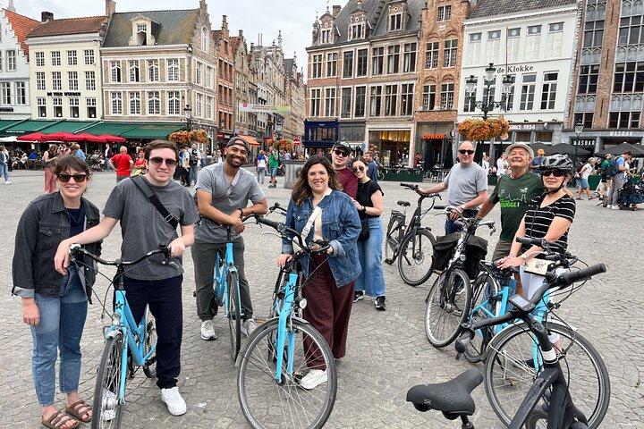 Bruges by bike tour with the locals