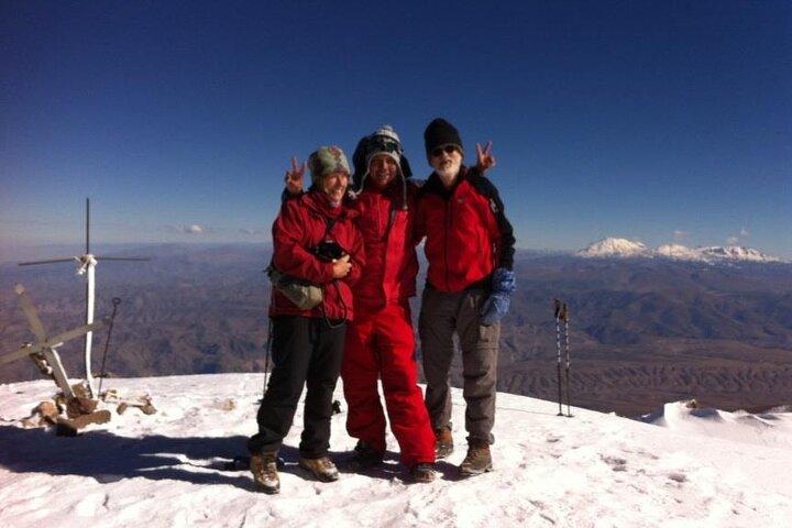 Full day Climbing tour to Chachani Volcano 6075 m (min. 2 people)