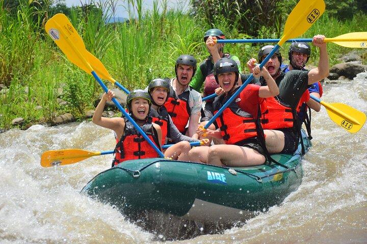 White Water Rafting II and III Maquique Costa Rica La Fortuna