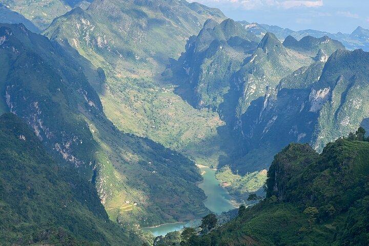 Ha Giang Loop Tour 4 Days 3 Nights with Ha Giang Vision Tour