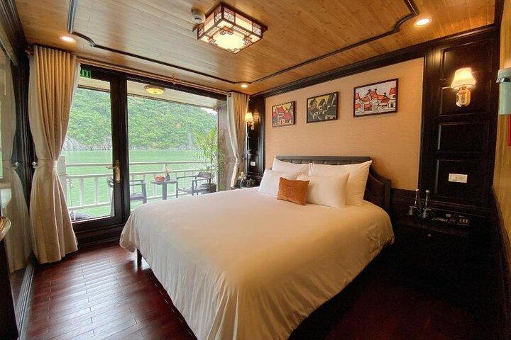 Top 1 Ha Long-Lan Ha Bay Luxury 5 Star Cruises & Balcony Cabin