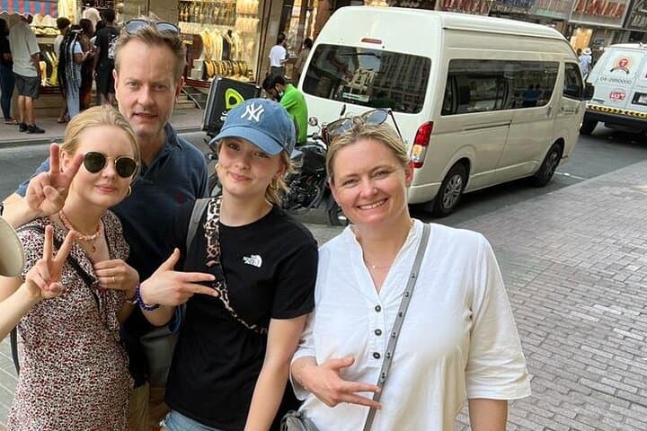 Private Old Dubai Street Food and Walking Tour With Transfers