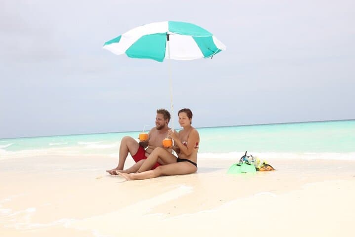 Private Guided Tour Prison Island -Nakupenda Beach and Stone Town