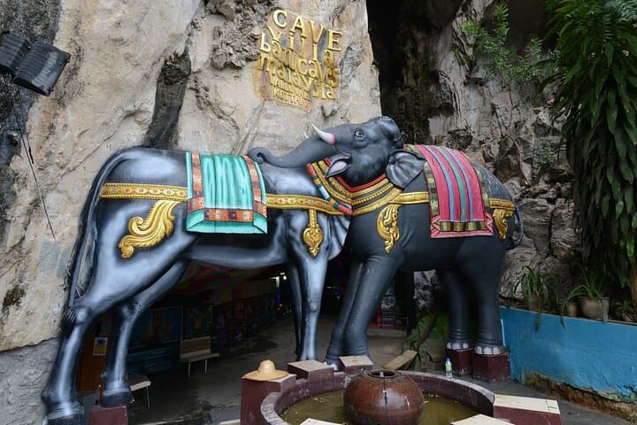 3-Hour Countryside and Batu Tour in Malaysia