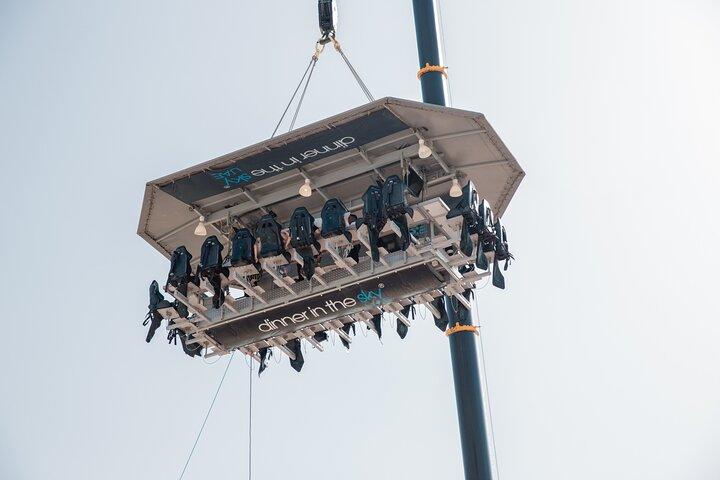 Dubai Dinner in the Sky Experience