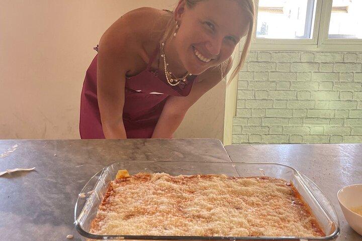 Florence : Lasagna & Tiramisù Class with Wine by Ponte Vecchio