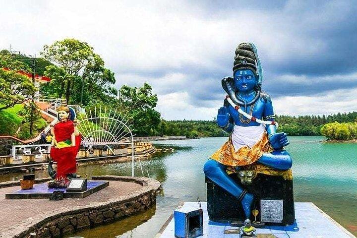 Exclusive South West: Seven Colored Earth & Chamarel Waterfall
