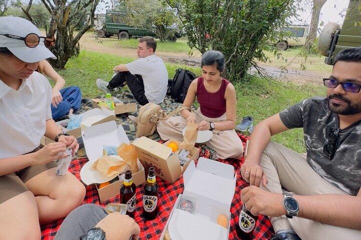 5 Days Getaway adventure to Masai Mara,L.Nakuru and L.Naivasha