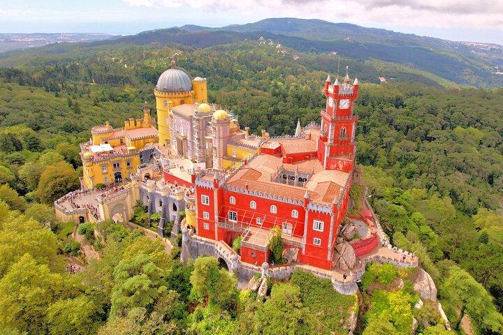 Private tour from Lisbon:Sintra Pena Palace Cabo da Roca, Cascais