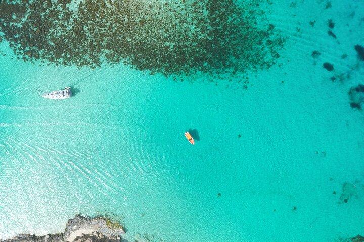 Private Boat Tour: Crystal Lagoon, Blue Lagoon, Comino and Gozo