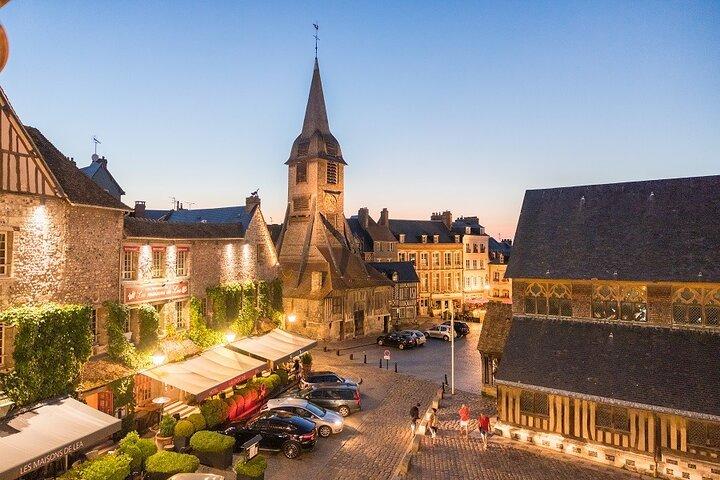 Round-trip shuttle transfer between Le Havre and Honfleur