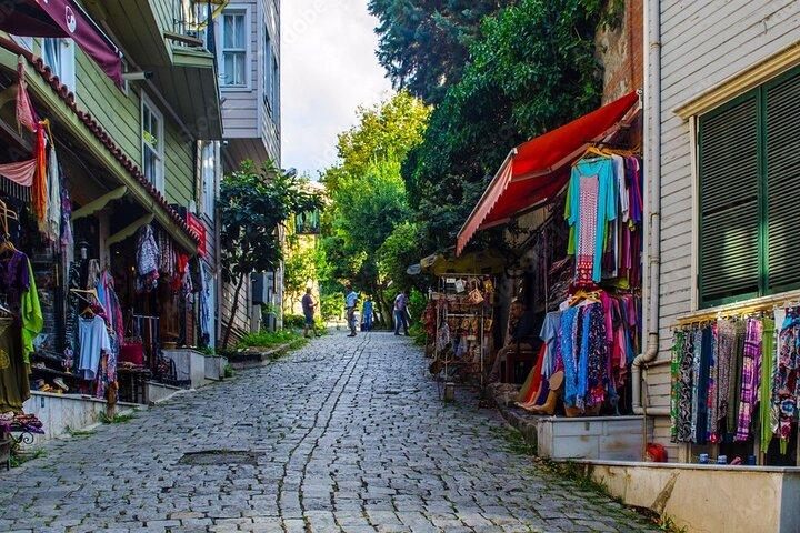 Istanbul Private Grand Bazaar & Hidden Han Experience