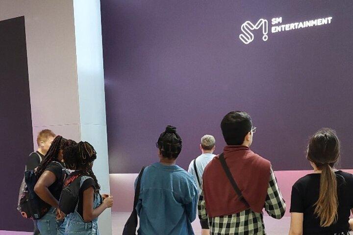 Seongsu-dong K-Pop and Korean Culture Half Day Tour in Seoul