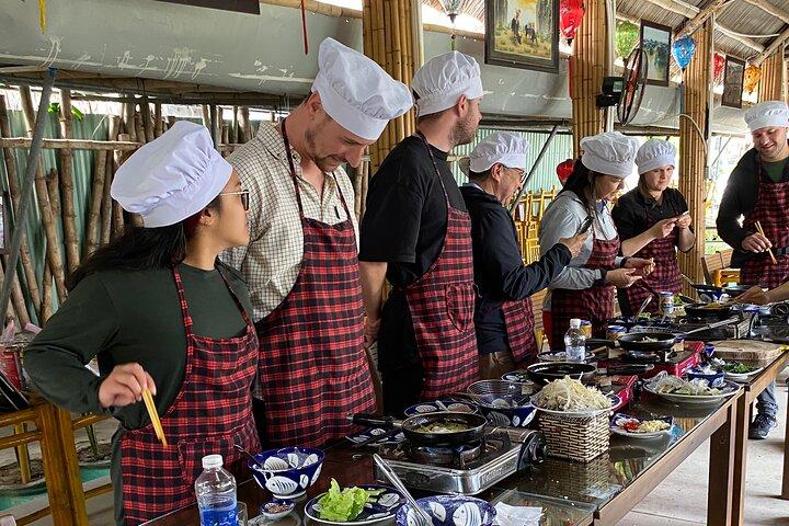 Ha Noi Cooking Class with Local Market Tour