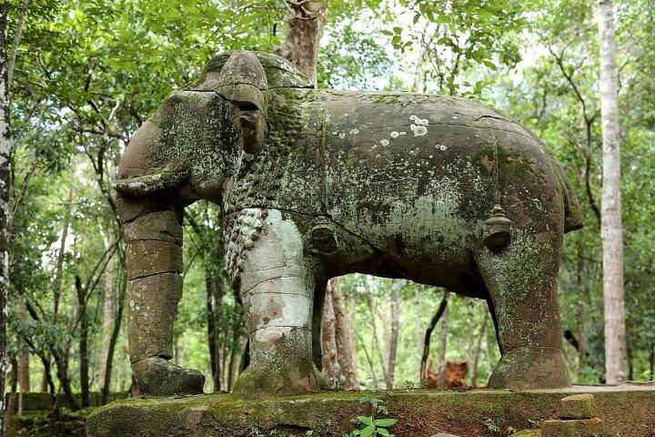 Full-Day Tour to Beng Mealea and Koh Ker Temple