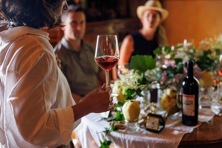 Lunch and Wine Tasting in the Roman countryside