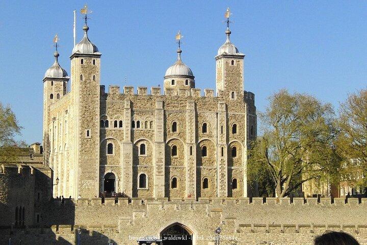Tower of London & the Heart of Westminster: Private Half-Day Tour