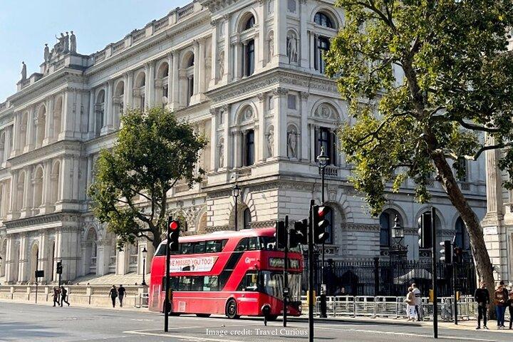 Royal London: Private Half-Day Tour with Horse Guards Parade