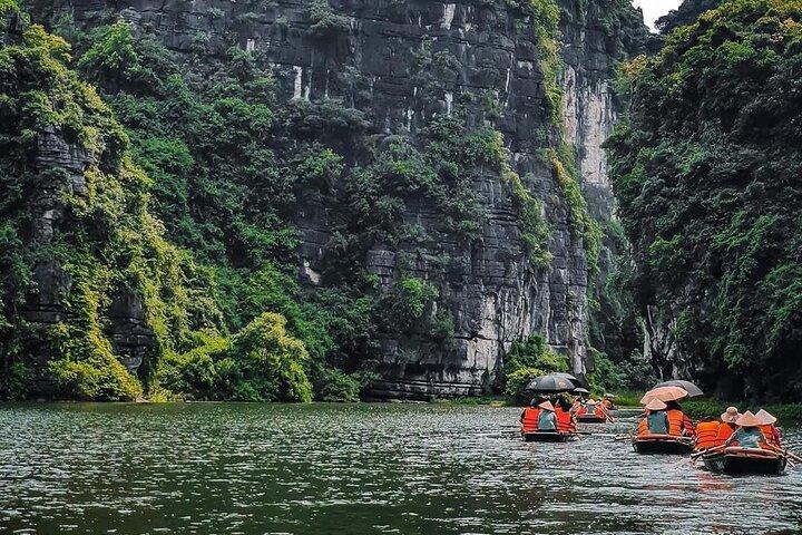 Day Trip from Hanoi to Ninh Binh Hoa Lu, Trang An, and Mua Cave