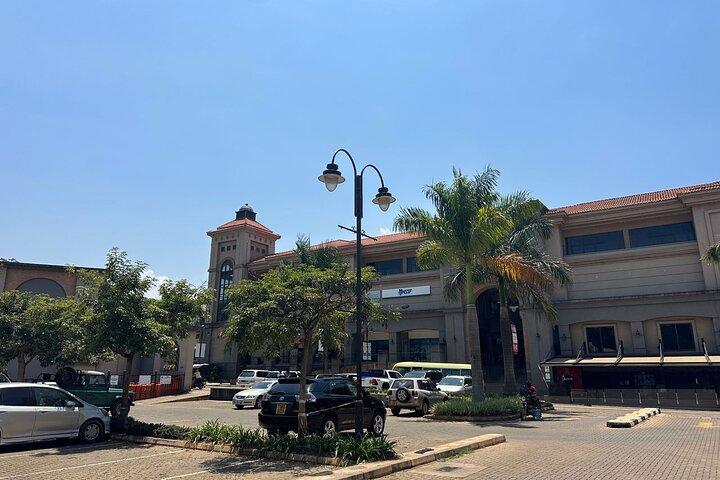 Private Botanical Garden Walking Tour in Entebbe City