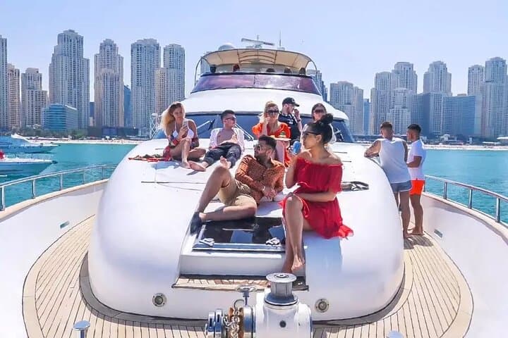 Dubai Yacht Tour with Stunning Coastline Views