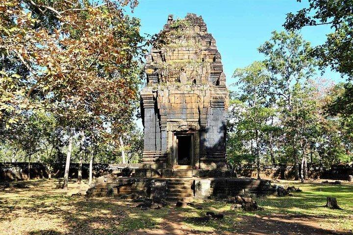 Koh Ker Pyramid Temple & Beng Mealea Jungle Temple