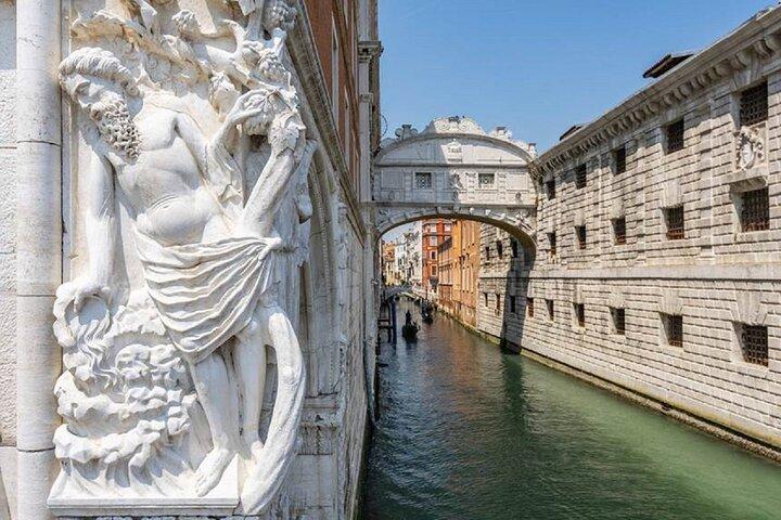 Venice's Best Seller: Basilica & Doge, Gondola + Casanova Lunch