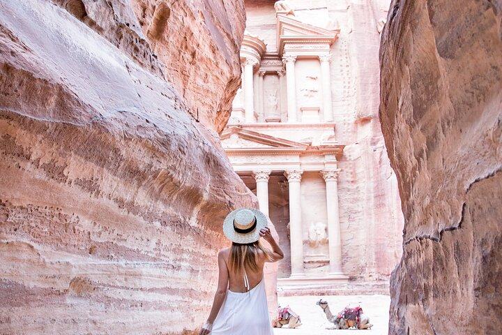 Petra Private Guided Tour From Aqaba