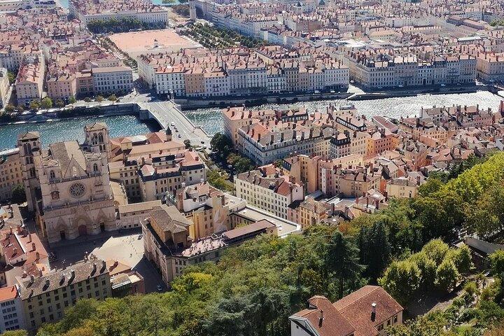 Guided tour of Old Lyon, Fourvière basilica and Roman ruins !