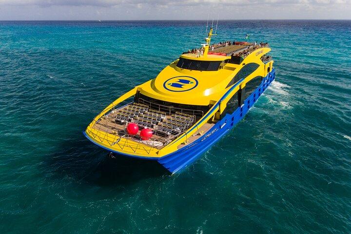 Ultramar Ferry, Regular round ticket, Playa del Carmen-Cozumel